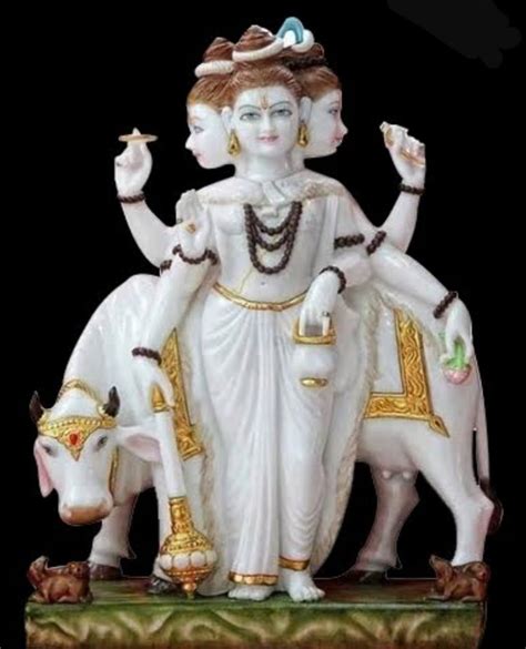 White Traditional Marble Dutta Bhagwan Statue For Worship Size