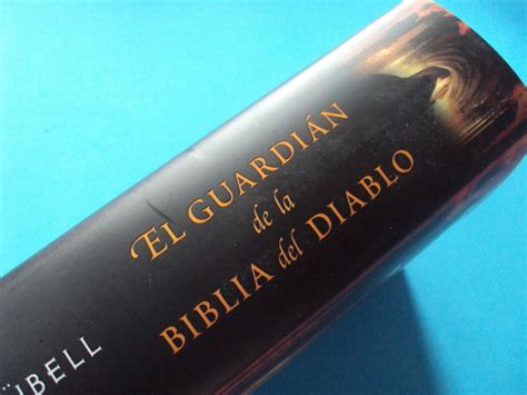 Qu Mica Bolsillo Eficacia El Guardi N De La Biblia Del Diablo