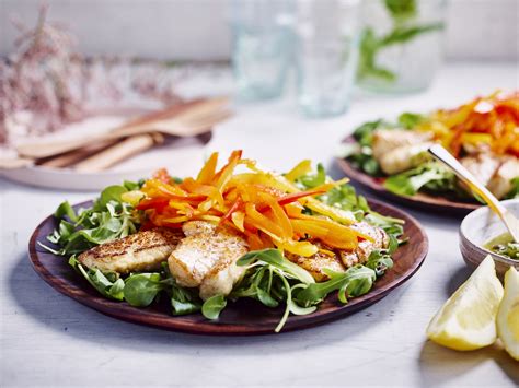 Roodbaars Filets Met Paprika Salade En Kruidenolie