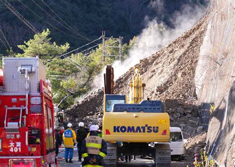 車に閉じ込められていた男性救助 奈良の土砂崩れ 産経ニュース