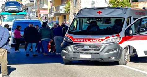 Venafro Investita Da Un Furgone In Pieno Centro Anziana In Ospedale