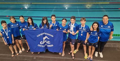 El CD Natación Castilla Zamora finaliza su temporada por todo lo alto