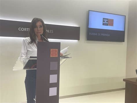 La Mesa De Las Cortes Califica La Propuesta De La Presidenta De