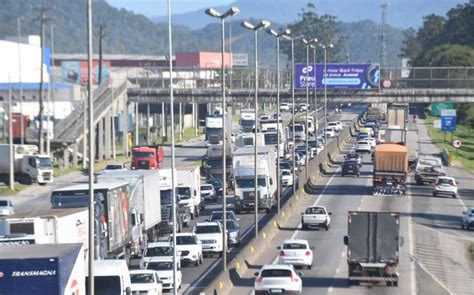 Mpf Contra Uso Do Acostamento Como Terceira Faixa