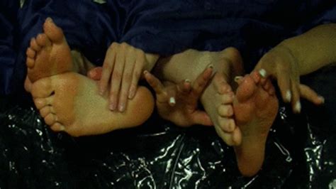 Ff 3 GIRLS LESBIAN FREAKY POSITIONS IN BED HD 1920x1080 Dominant Femine Clips4sale