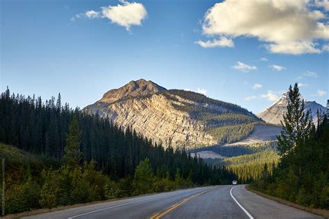 «Road Trip Through The Rocky Mountains» del colaborador de Stocksy ...