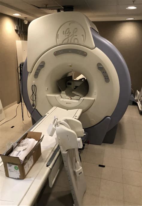 Ge Signa Excite 1 5 T Mri Machine At Rs 27000000 Refurbished Ct