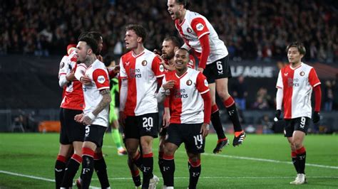 Resumen El Feyenoord de Santiago Giménez DERROTÓ al conjunto de