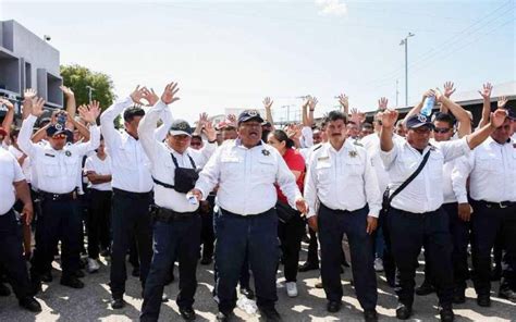 Polic As Campeche En Paro Rechazan Nueva Mesa De Di Logo Con El