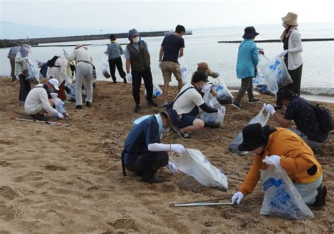 海をキレイに清掃 今日新聞