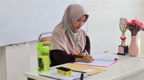 Pelaksanaan Ujian Sekolah Tahun Ajaran Siswa Siswi Kelas