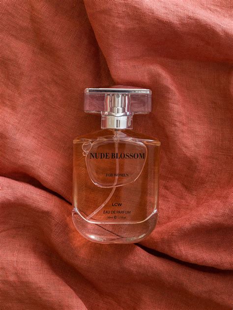 KARIŞIK Nude Blossom EDP Kadın Parfüm 50 Ml W32717Z8 M0T LCW