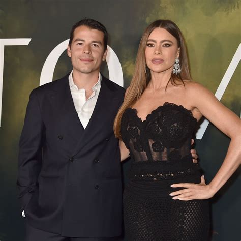 Sofia Vergara Turns Up The Heat Wearing Nothing But A Thong Bikini Summer Has Arrived