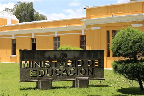 MINEDUC Extiende Suspensión De Clases En Zonas De Riesgo Por