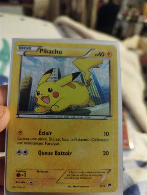 Voggt Buy Pikachu McDo 2013 5 12 Holo