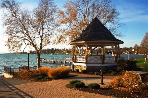 Gazebo And Small Park On The Shore Of Skaneateles Lake Stock Photo