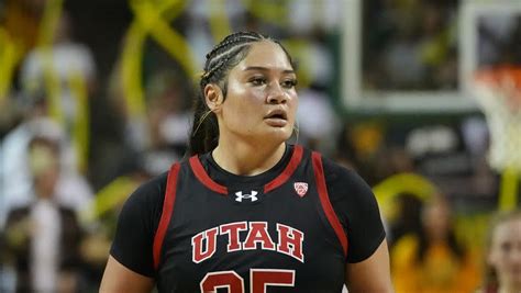 Alissa Pili takes over as No. 11 Utah hands Saint Joseph’s its first loss