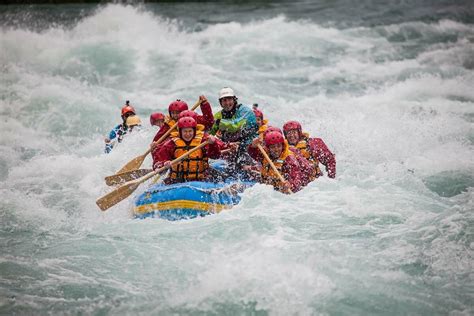 White Water Rafting In Queenstown New Zealand How To Do It