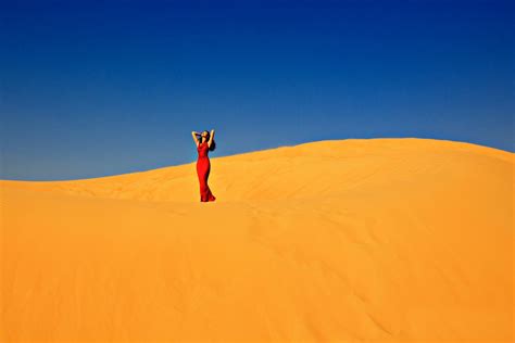 Wallpaper Landscape Women Outdoors Model Sand Red Dress Desert