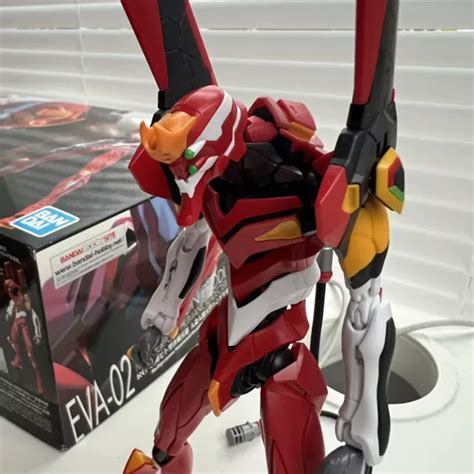 BANDAI REAL GRADE RG Neon Genesis Evangelion Unit 02 Construit