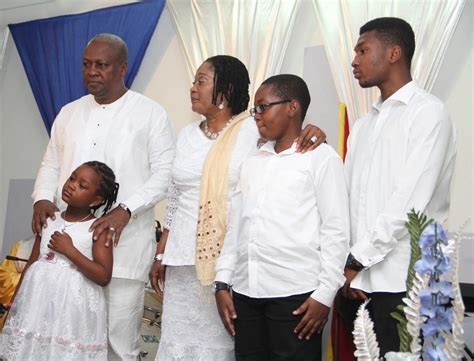 Meet the beautiful family of John Mahama - 247acemedia