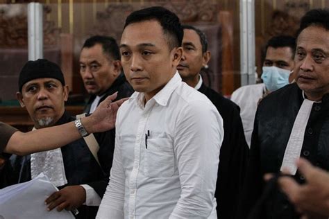 Eksepsi Bripka Ricky Rizal Tak Berperan Aktif Dalam Pembunuhan