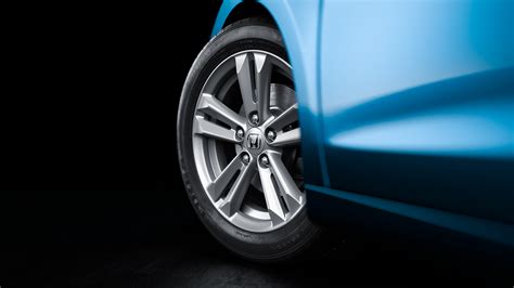 honda cr   behance