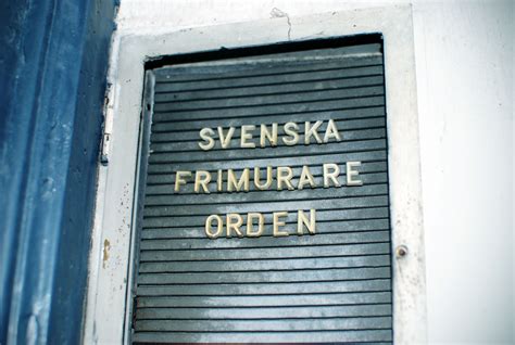 Bakom St Ngda D Rrar Hos Frimurarna