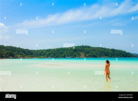 Kambodscha mädchen bikini Fotos und Bildmaterial in hoher Auflösung Alamy