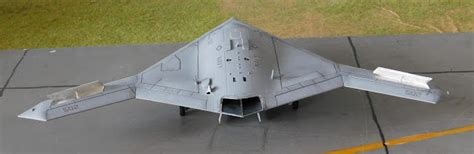 Happyscale Modellbau Northrop Grumman X B Carson Italeri