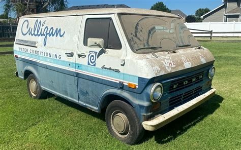 112421 1974 Ford E 100 Econoline 1 Barn Finds