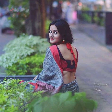 Hot Backless Saree Photos Bollywood Actress Backless Saree Photos