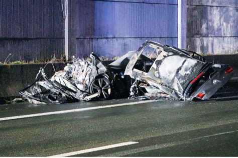 Tödliches Unfall Drama auf der A59 bei Leverkusen 33 Jähriger knallt