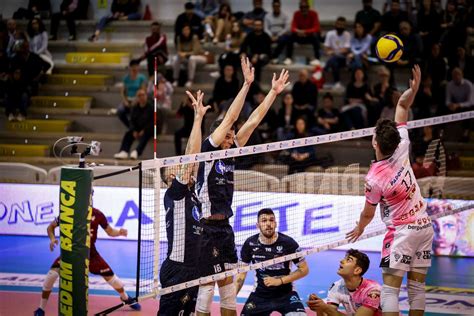 Il Cisterna Volley Vince Contro Padova E Si Rilancia Nella Sfida Play