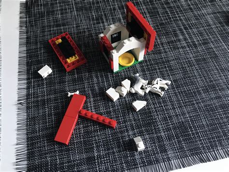 Lego Dog House Set Instructions : HelpMeFind