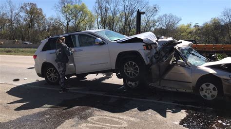 Brutal Crash On I 16 In Macon Sends 2 To Hospital Wgxa