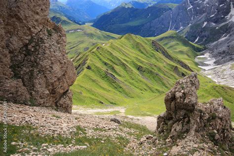 Alpe Di Siusi Dalla Forcella Denti Di Terrarossa Foto De Stock Adobe