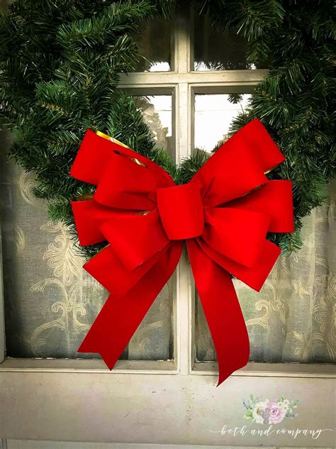 Red Velvet Christmas Wreath Bow With Gold Liner Artofit