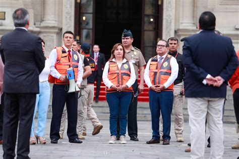 Presidenta Dina Boluarte Participa En Simulacro Nacional Multipeligro