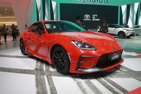 Toyota GR 86 Dibanderol Hampir Rp1 Miliar