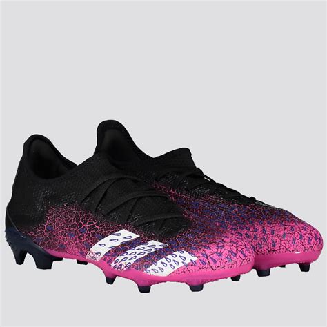 Chuteira Adidas Predator Freak Low Fg Campo Rosa Futfanatics