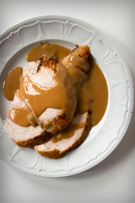 Thanksgiving Turkey Pan Gravy | Saveur