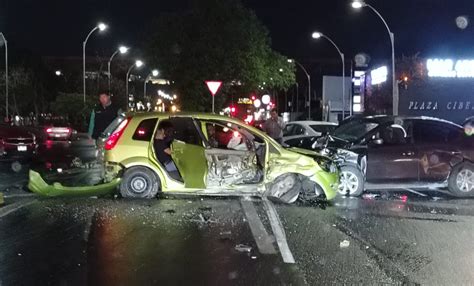 Choque múltiple en Bernardo Quintana tras lluvia en Querétaro