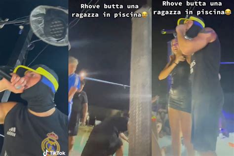 Rhove Butta In Acqua Una Ragazza Durante Il Concerto