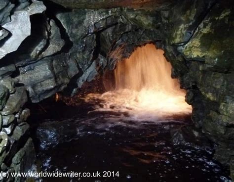 Caves And Rivers The Underground Scenery Of Yorkshires White Scar Cave