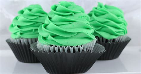 The Best Mint Buttercream Frosting Two Sisters