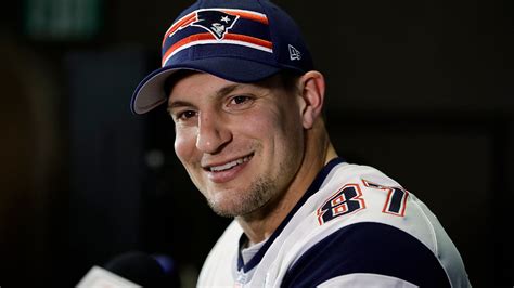 Patriots Tight End Rob Gronkowski Announces Retirement On Instagram