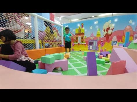 SERUNYA BERMAIN DI PLAYGROUND YouTube