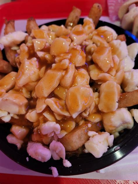Poutine La Belle Province Rpoutine