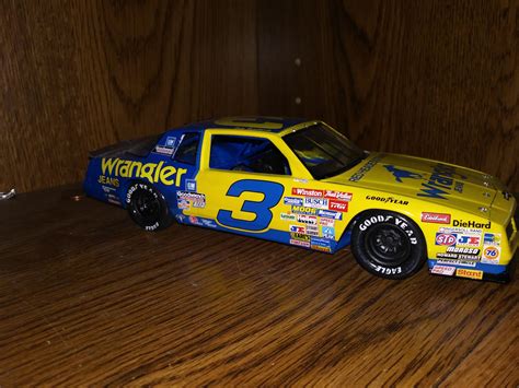 Dale Earnhardt Wrangler - WIP: NASCAR - Model Cars Magazine Forum